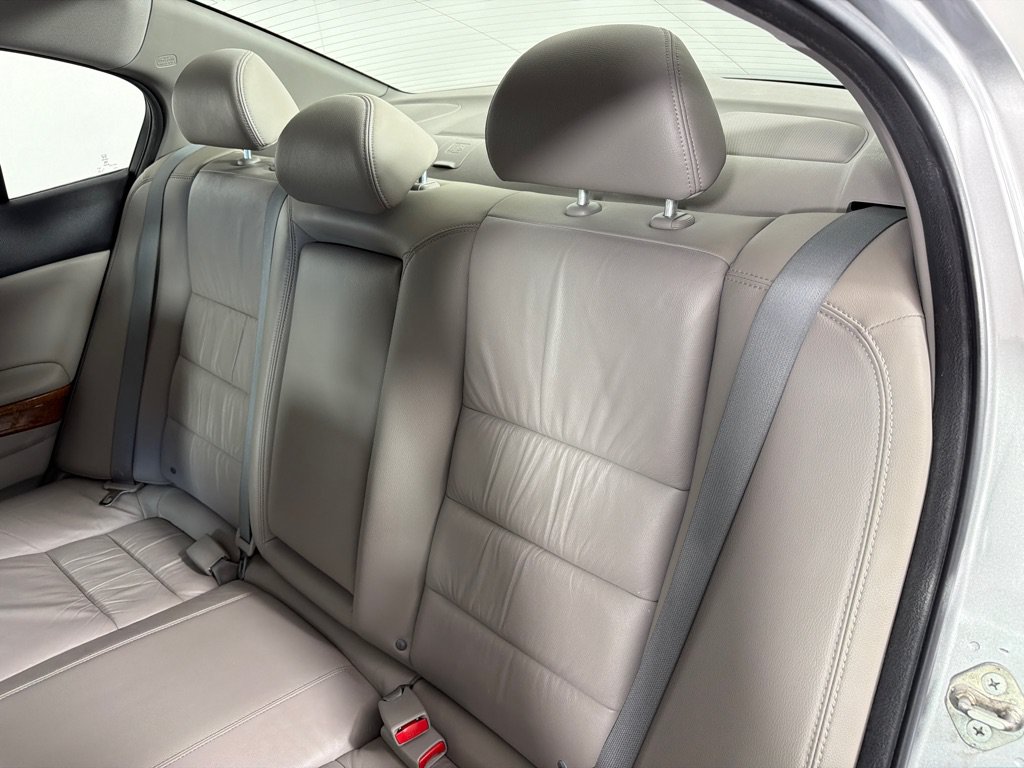 Used 2012 Honda Accord EX-L image 18