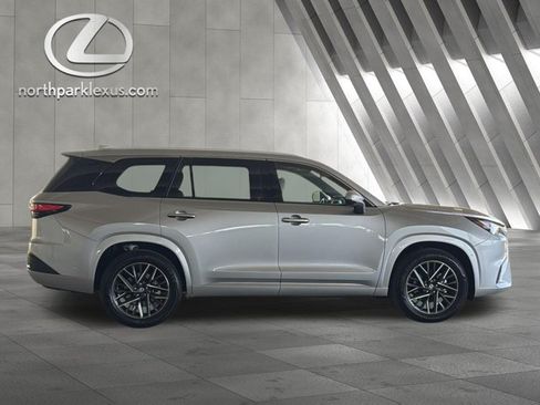 Certified 2026 Lexus TX 350 AWD w/ Technology Package image 4