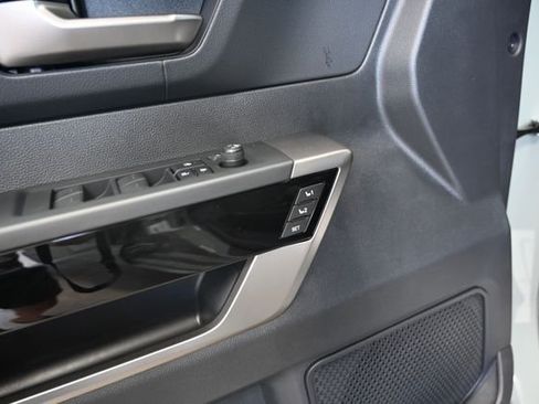 New 2026 Toyota Tundra Limited AWD/4WD image 32