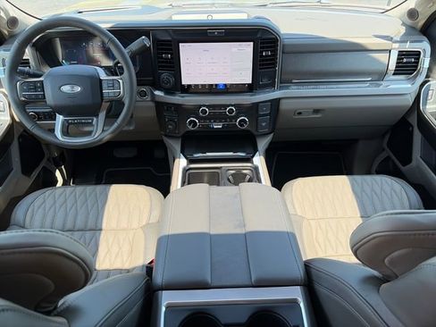 New 2026 Ford F250 Platinum w/ Platinum Plus Package AWD/4WD image 9