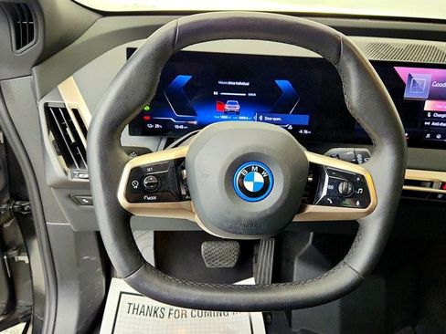 Used 2025 BMW iX xDrive50 w/ Premium Package AWD/4WD image 12