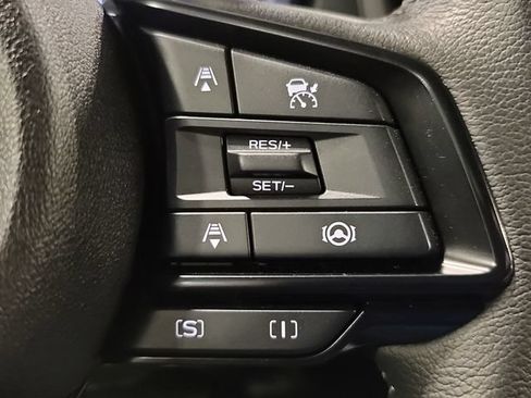 Used 2025 Subaru Forester Premium AWD/4WD image 33