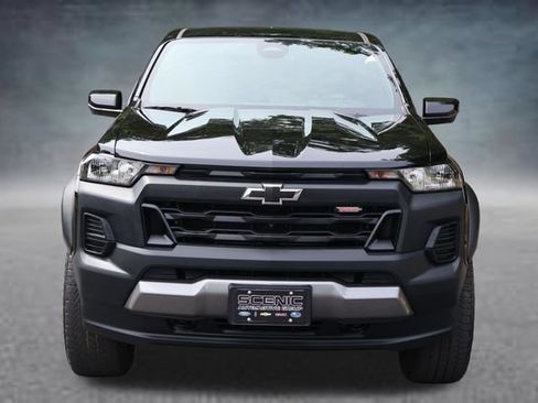 Used 2026 Chevrolet Colorado Trail Boss AWD/4WD image 25