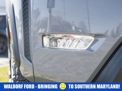 Used 2023 Nissan Frontier PRO-4X w/ Pro Convenience Package image 13