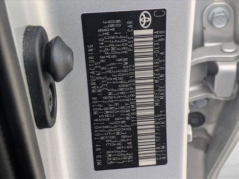 Used 2025 Toyota Corolla LE image 15