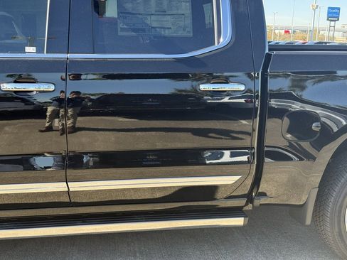 New 2026 Chevrolet Silverado 1500 High Country w/ High Country Premium Package image 17