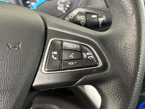 Used 2019 Ford Escape SE image 25