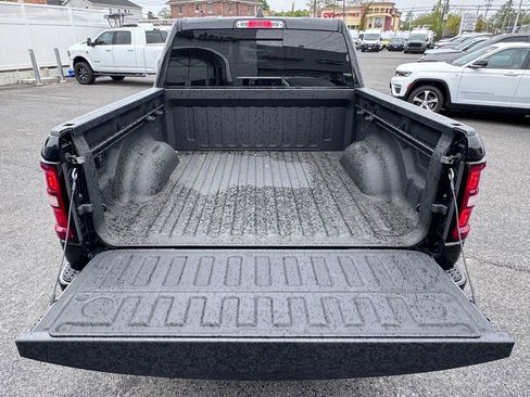 Used 2025 RAM 1500 Big Horn AWD/4WD image 7