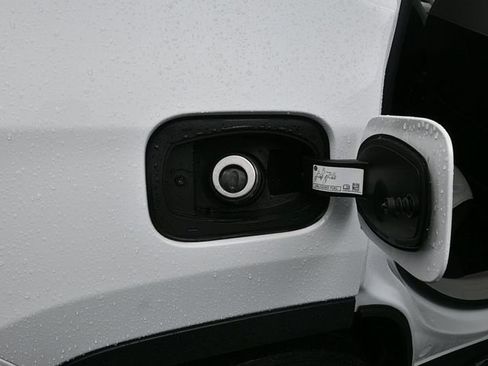 Used 2022 Jeep Compass Latitude image 13