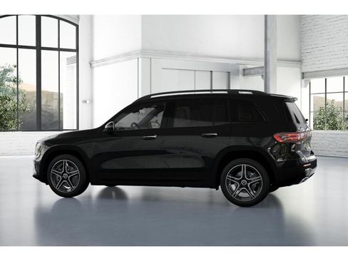 New 2026 Mercedes-Benz GLB 250 4MATIC image 32