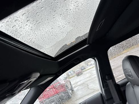 Used 2024 Subaru Outback Wilderness image 13