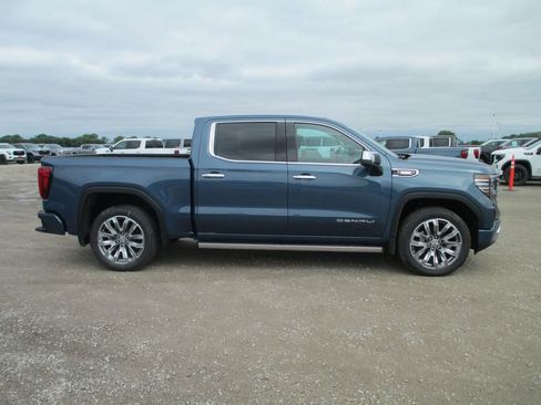New 2026 GMC Sierra 1500 Denali AWD/4WD image 3
