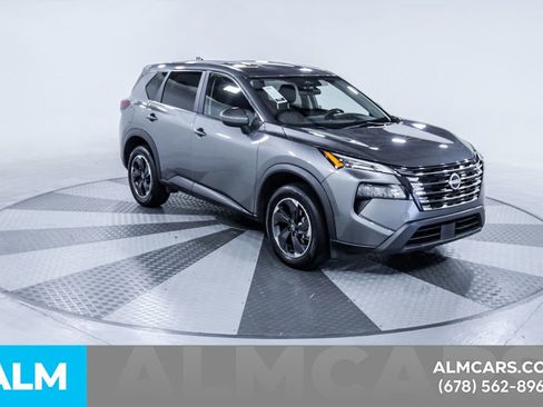 Used 2024 Nissan Rogue SV image 14