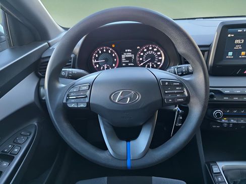 Used 2019 Hyundai Veloster 2.0 image 22