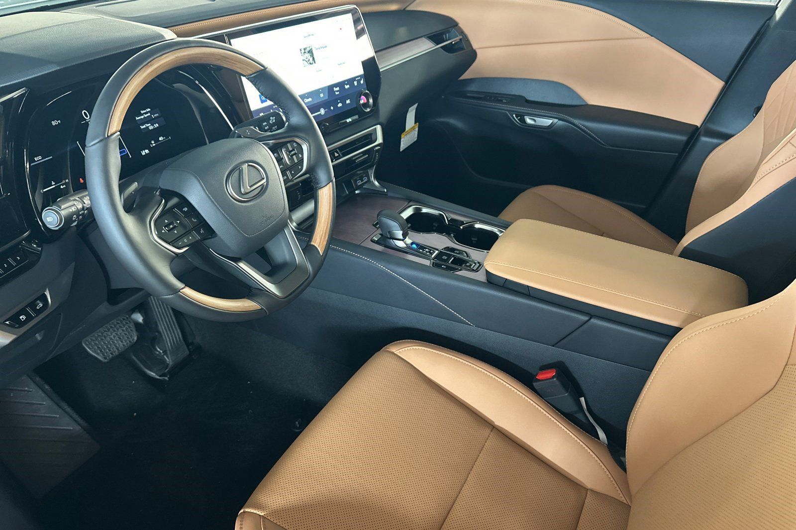 New 2026 Lexus RX 350 Premium w/ Accessory Package (2T) FWD image 4