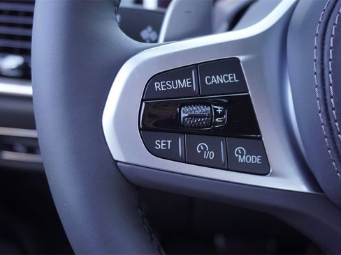 New 2025 BMW X7 xDrive40i w/ M Sport Package image 13