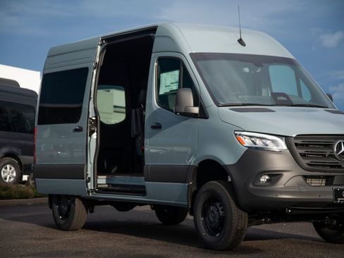 New 2026 Mercedes-Benz Sprinter 2500 image 6