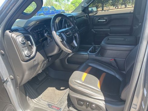 Used 2021 GMC Sierra 1500 AT4 w/ Technology Package AWD/4WD image 13