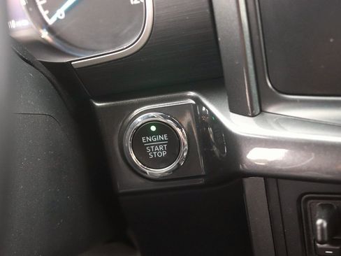 Used 2022 Ford F150 XLT w/ Equipment Group 302A High image 24