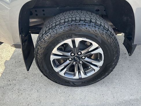 Used 2021 Chevrolet Colorado Z71 w/ Safety Package image 12
