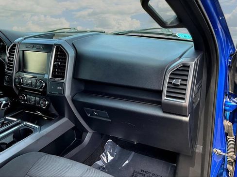 Used 2015 Ford F150 XLT w/ Equipment Group 302A Luxury AWD/4WD image 29