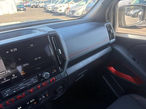 Used 2026 Nissan Frontier PRO-4X AWD/4WD image 35