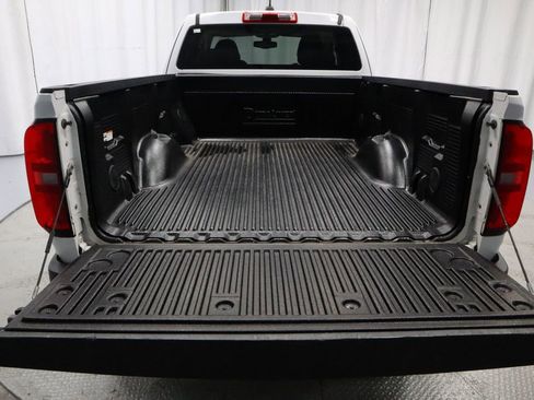 Used 2017 Chevrolet Colorado W/T image 13