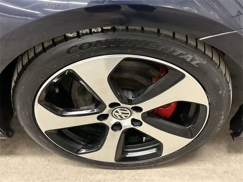 Used 2017 Volkswagen GTI S image 5