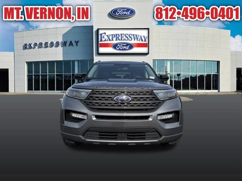 Used 2023 Ford Explorer XLT w/ Equipment Group 202A AWD/4WD image 3