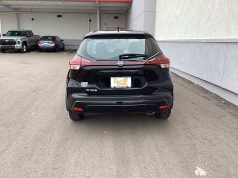 Used 2024 Nissan Kicks S image 13