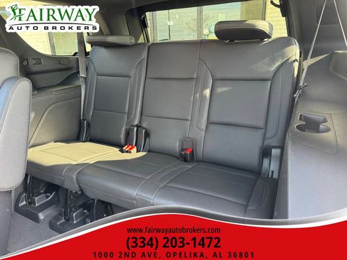 Used 2022 Chevrolet Tahoe Z71 w/ Luxury Package AWD/4WD image 18