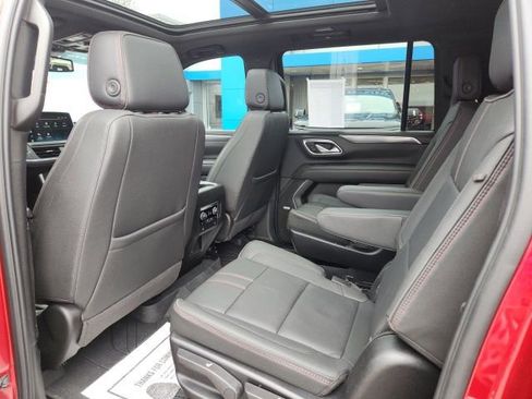 Used 2024 Chevrolet Suburban RST w/ Sport Performance Package AWD/4WD image 34