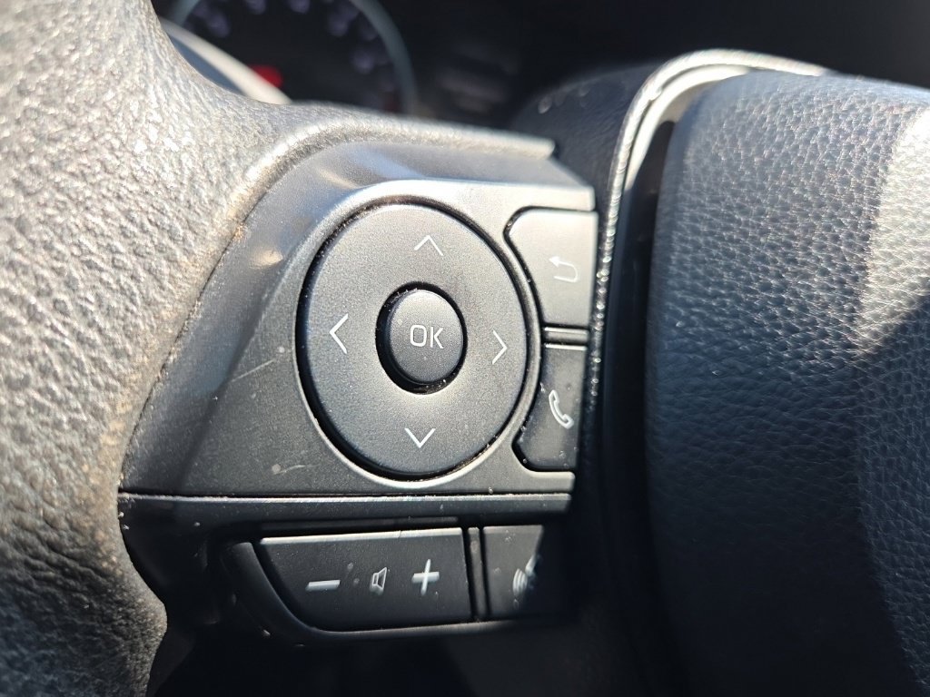 Used 2020 Toyota RAV4 LE FWD image 33
