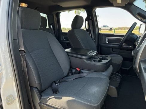 Used 2024 RAM 1500 Warlock AWD/4WD image 28