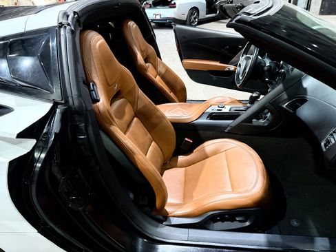 Used 2016 Chevrolet Corvette Stingray Coupe w/ 2LT Preferred Equipment Group image 27