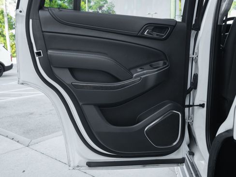 Used 2019 GMC Yukon SLE w/ Convenience Package image 31