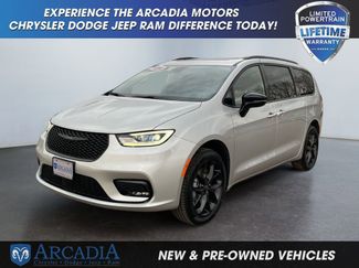 New 2026 Chrysler Pacifica Limited w/ S Appearance Package video 1