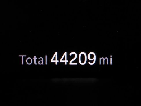 Certified 2023 BMW X5 xDrive45e w/ M Sport Package image 32