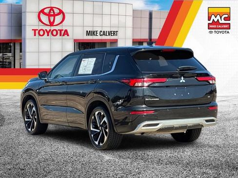 Used 2024 Mitsubishi Outlander SE AWD/4WD image 3