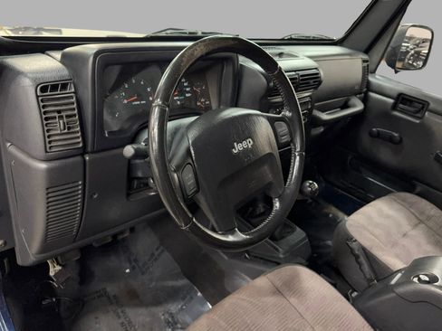 Used 2005 Jeep Wrangler X w/ Tire & Wheel Group (Ecco) image 19