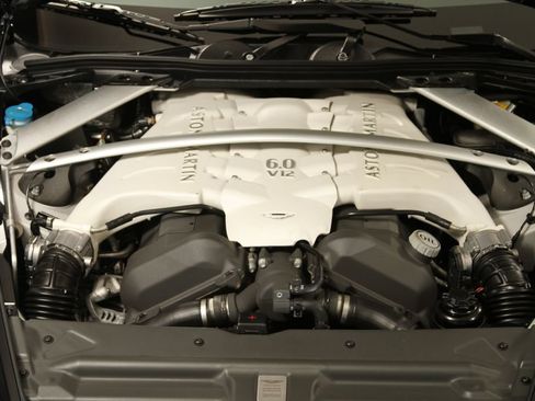 Used 2009 Aston Martin DBS Coupe RWD image 30