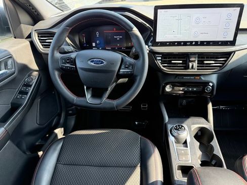 Certified 2024 Ford Escape ST-Line w/ Tech Pack #1 AWD/4WD image 8