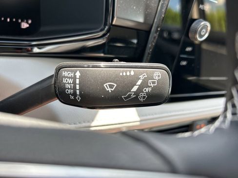 New 2025 Volkswagen Taos S image 22