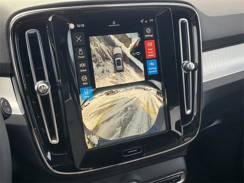 New 2026 Volvo XC40 B5 Ultra w/ Protection Package Premier image 22