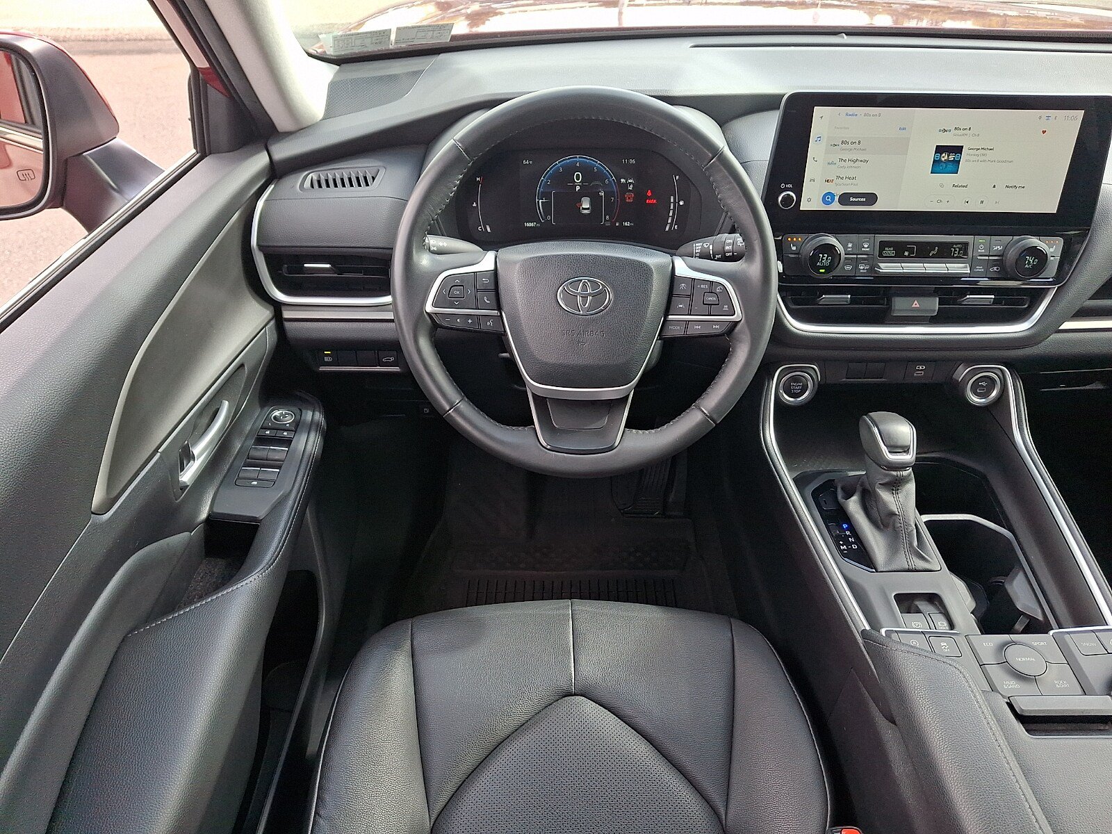 Used 2024 Toyota Grand Highlander AWD image 12
