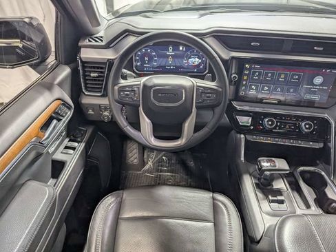 Used 2023 GMC Sierra 1500 Denali w/ Technology Package image 7