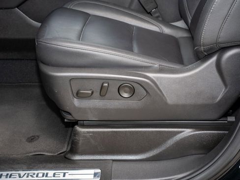 Used 2025 Chevrolet Tahoe LT image 30