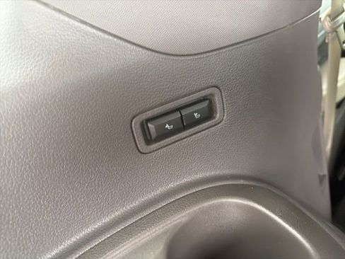 Used 2021 Ford Expedition XLT image 29