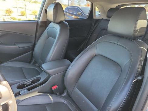 Used 2022 Hyundai Kona Limited FWD image 16