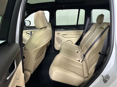 Used 2022 Jeep Grand Cherokee Limited 4xe w/ Luxury Tech Group II image 25